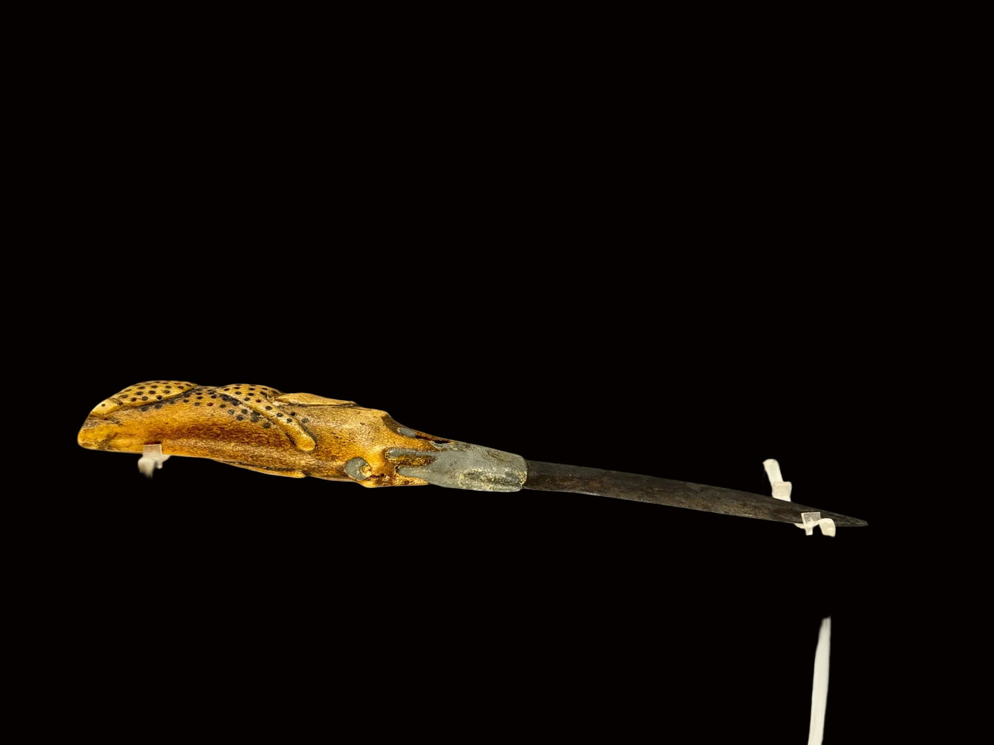 Dog Motif Knife
