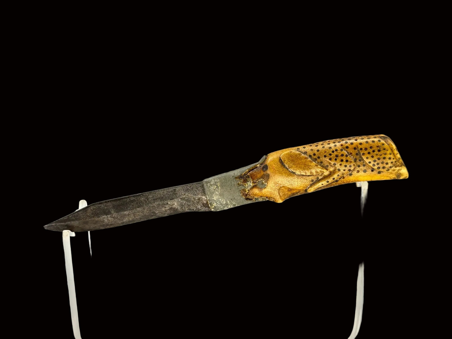 Dog Motif Knife